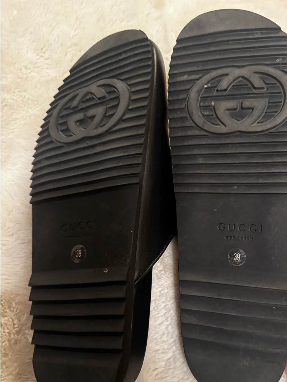 Gucci Black Leather Slide Mules with Gold Horsebit - Picture 4 of 4